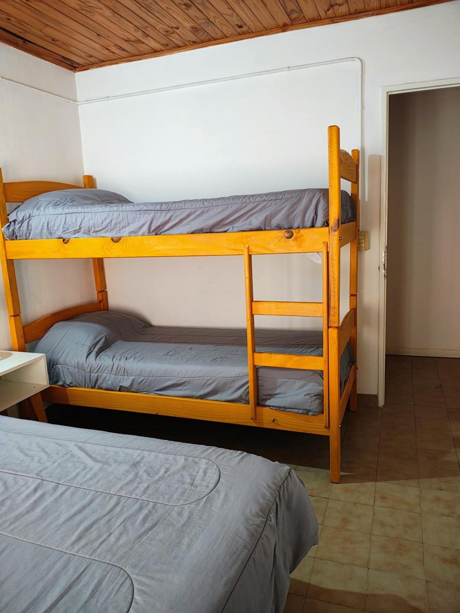 El Faro Hostel Puerto Madryn Exterior photo