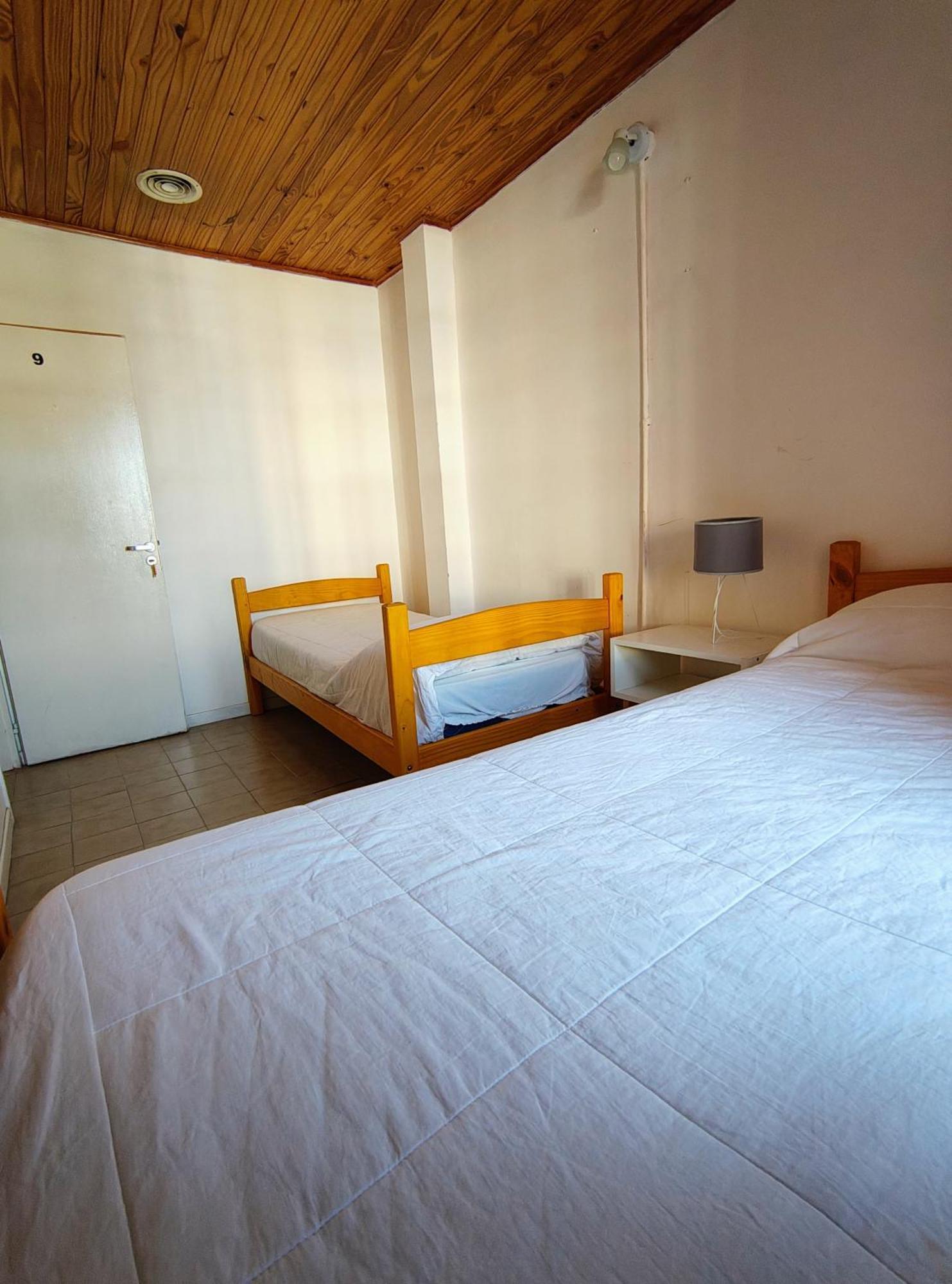El Faro Hostel Puerto Madryn Exterior photo